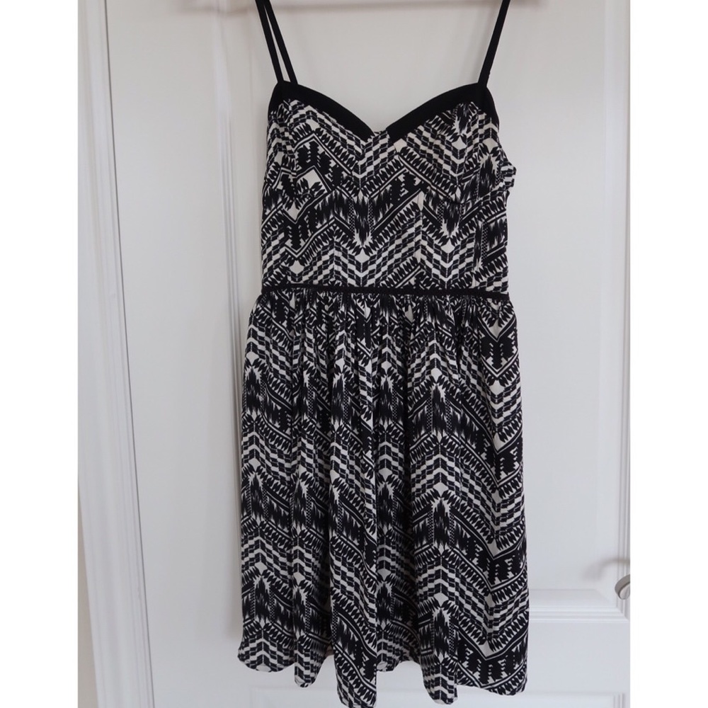 Patterned geometric dress